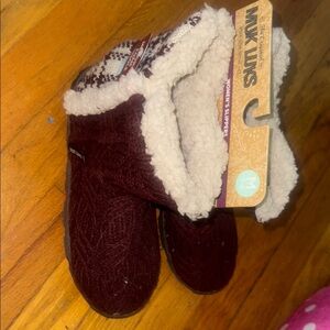 Muk Luks Brown Cozy Slippers with Plush Lining